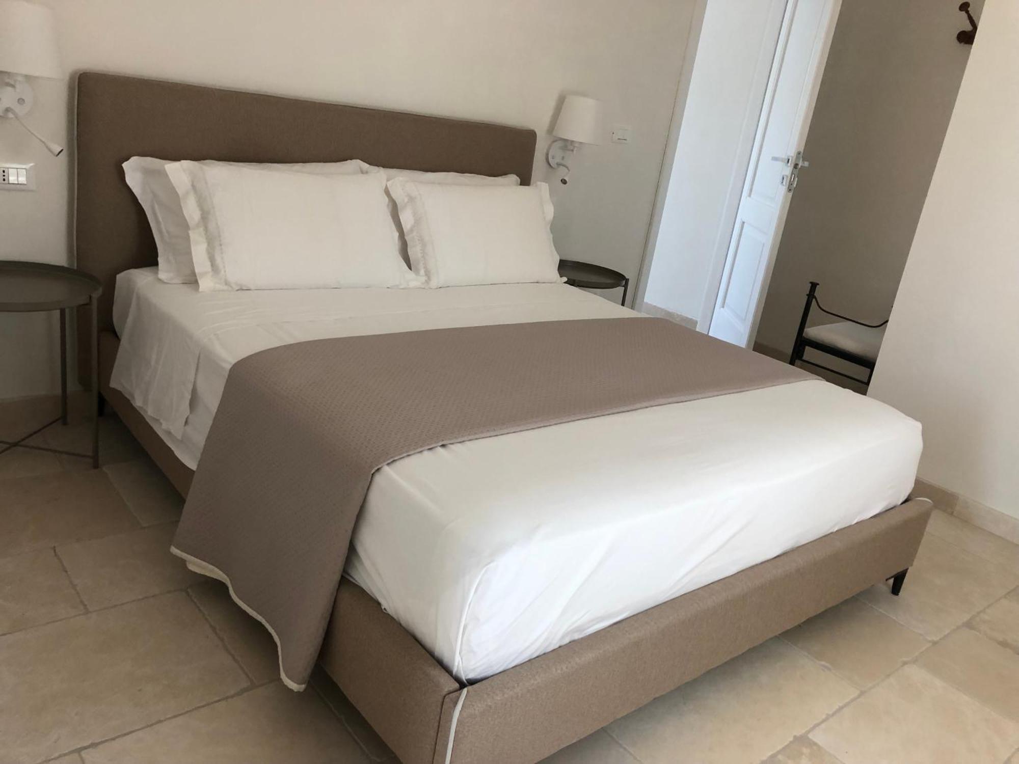 Tenuta La Pomona 오스투니 외부 사진